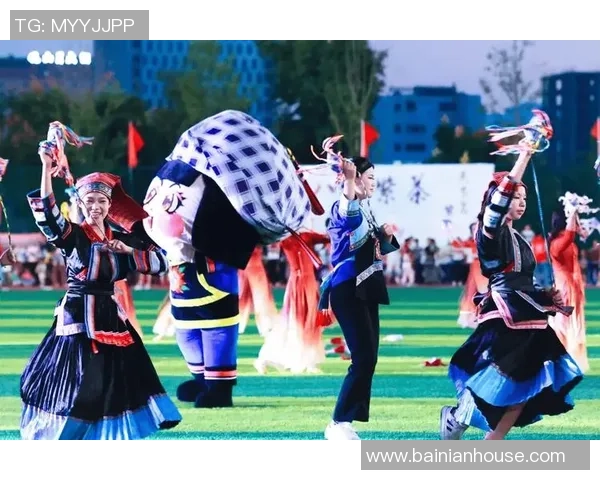 足球明星热议村超现象助力乡村振兴与足球文化传播新篇章